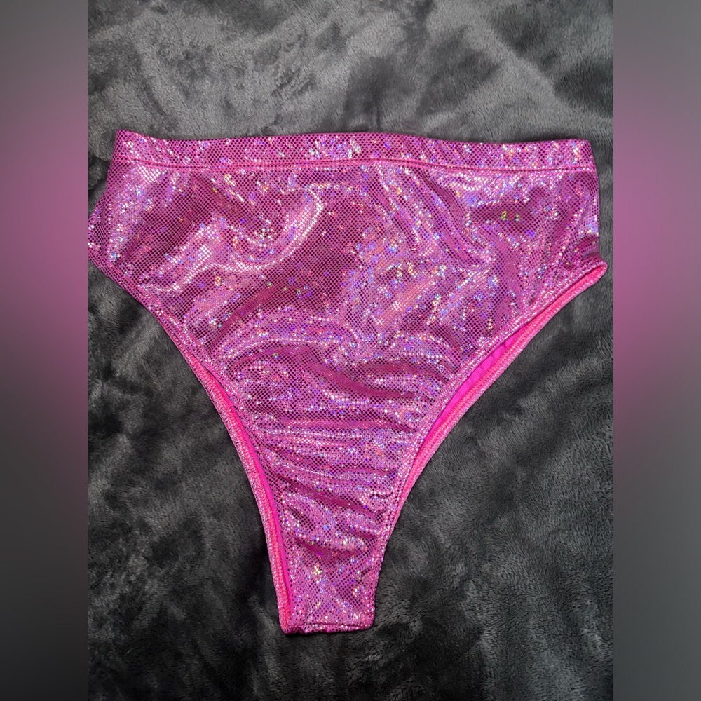 NWOT Freedomravewear bottoms